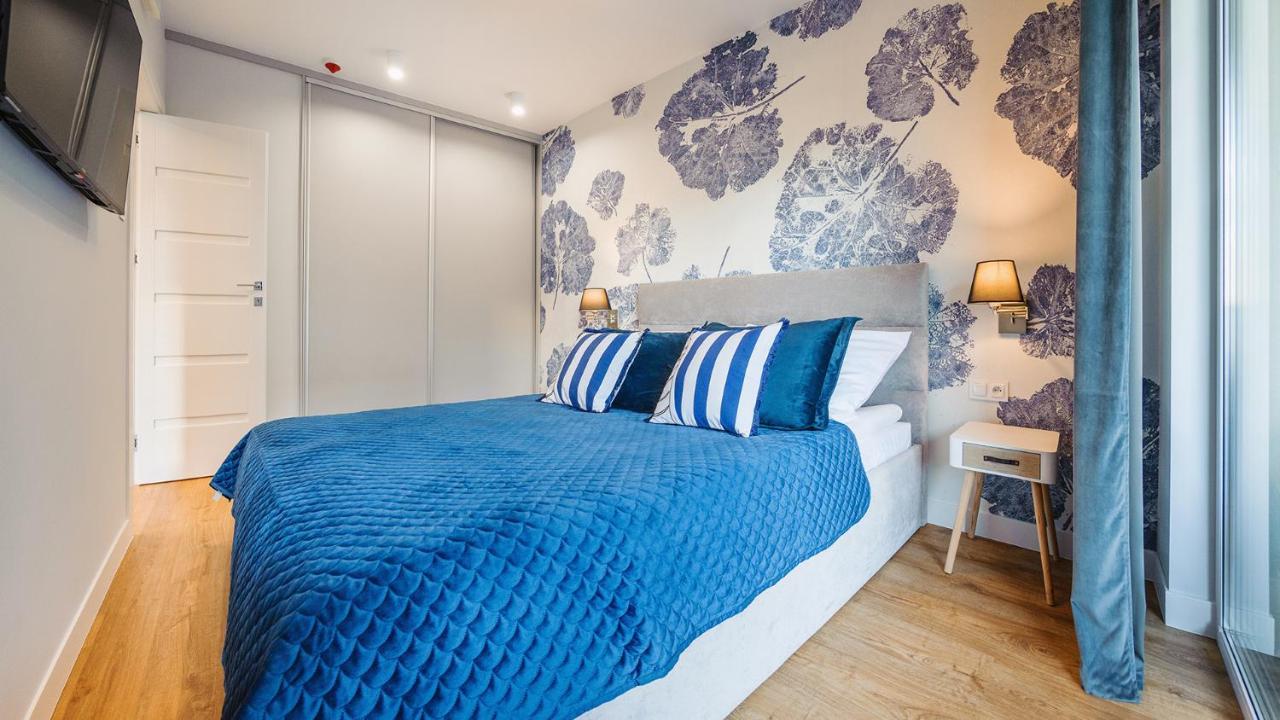 Blue Premium Pool Sauna Fitness Free Apartment