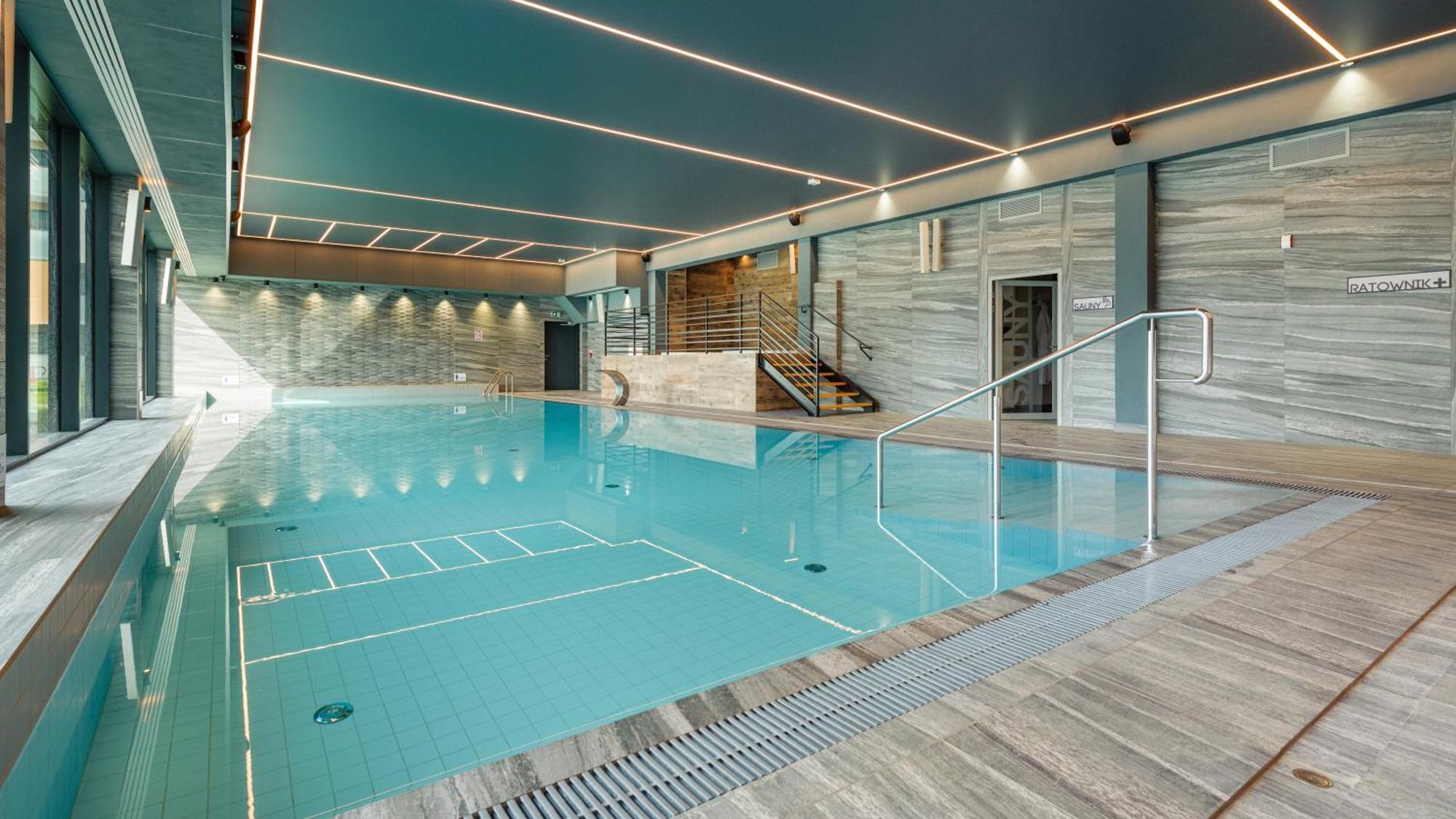 Blue Premium Pool Sauna Fitness Free Apartment